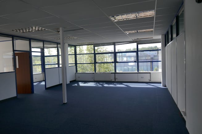 5 Astra Centre, Edinburgh Way, Harlow, Offices To Let - P1030373.JPG