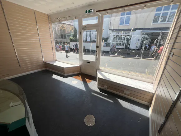 Sidmouth Retail Unit, 72 High Street, Sidmouth, Health & Fitness / Retail To Let - IMG_6603.jpeg