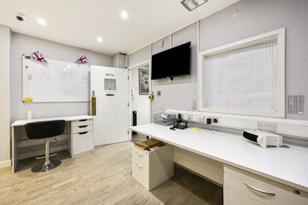 9 Brighton Square, Brighton, E (Commercial / Business / Service) / Retail / Studio / Gallery / Studio / Workshop / Sui Generis To Let - Brighton Square_9-003.JPG