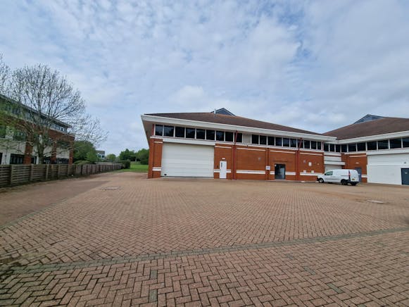 Unit 2 Northgate, Hampshire International Business Park, Basingstoke, Industrial / Industrial To Let - 20250424_122822.jpg