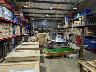 Unit 2-3, Watford, Trade Counter / Warehouse To Let - PXL_20250122_113515169.jpg