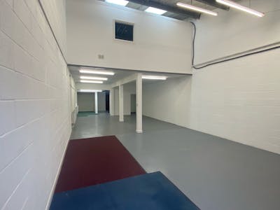 19 Fairway Business Centre, Portsmouth, Industrial / Trade Counter / Warehouse To Let - 1.jpg