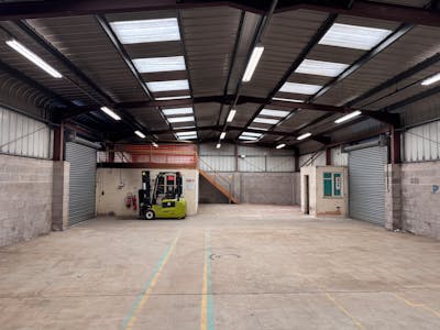 Unit 7, Yeovil, Industrial/Logistics Lease Assignment - IMG_2355.JPG