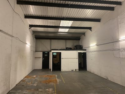 Unit 43, Albion Industrial Estate, Pontypridd, Industrial To Let - IMG_7664.JPG