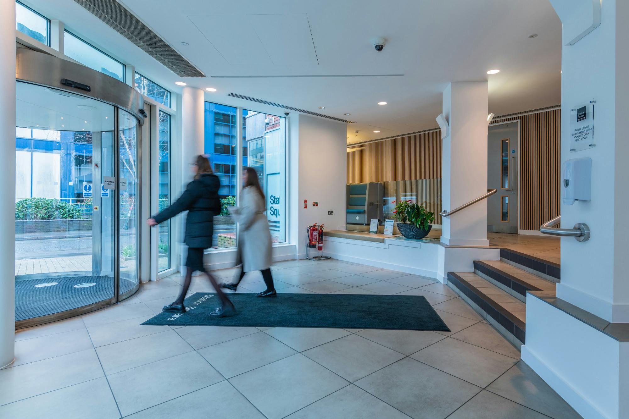 Station Square, 1 Gloucester Street, Swindon, Offices To Let - Station Square  Reception14.jpg