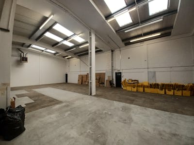 Unit 13-15, Wintonlea, Woking, Industrial/Logistics / Warehouse / Industrial / Warehouse To Let - 20240605_113735.jpg