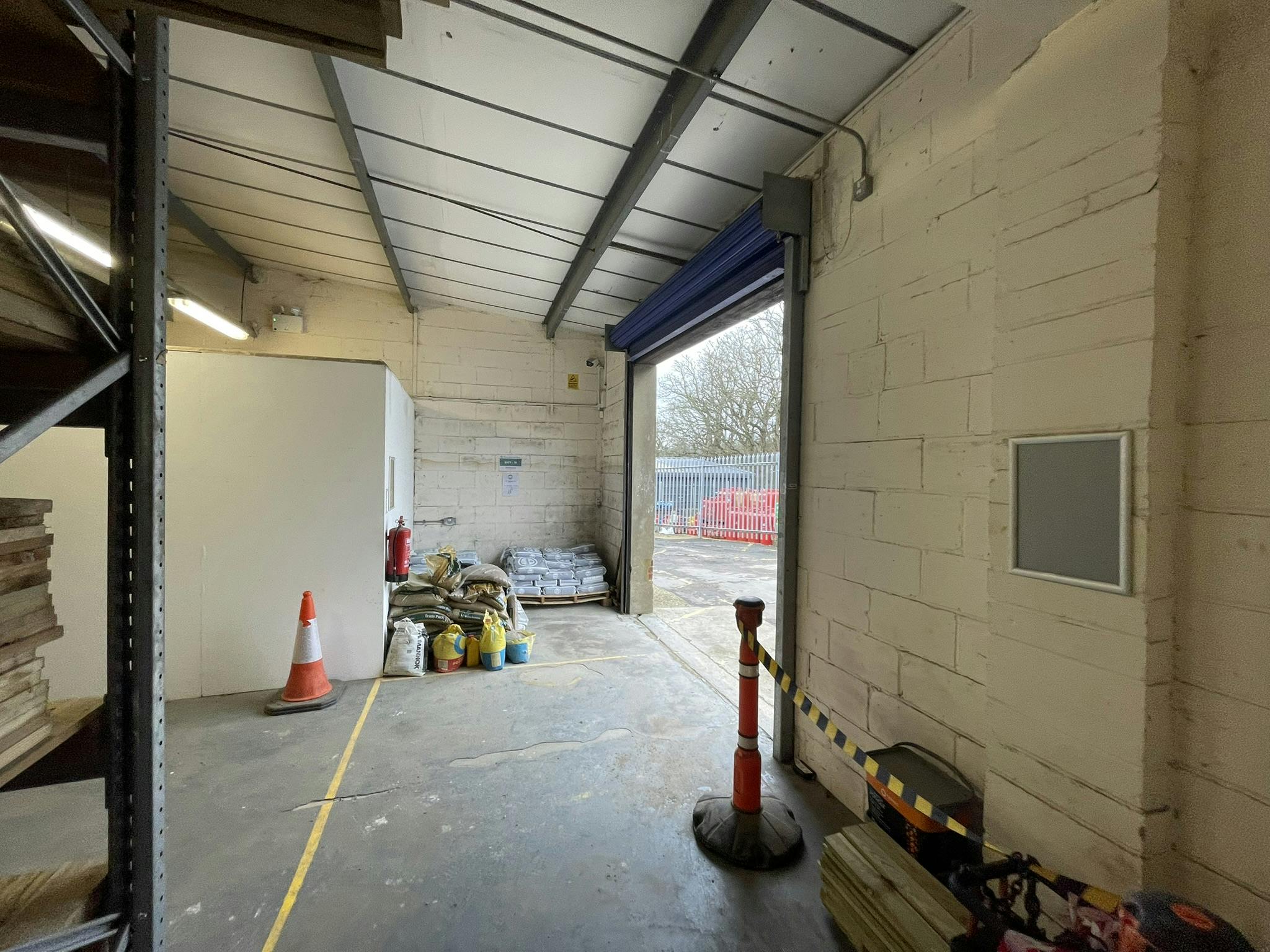 Units 1&2, Hastings, Industrial To Let - IMG_3938.JPEG