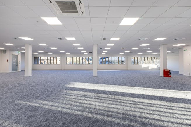 First Floor, Hampden Court, High Wycombe, Offices To Let - 101969_Hampden-Court-Kingsmead-Business-Park (5).jpg