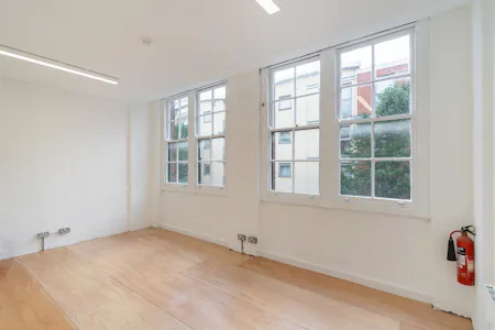 Unit 10, 5 Durham Yard, London, Office To Let - 5-Durham-Yard-Unit-10-E2-Bethnal-Green-London-Fields-Office-Studio-To-Let-Internal2-Dominion.London.jpg