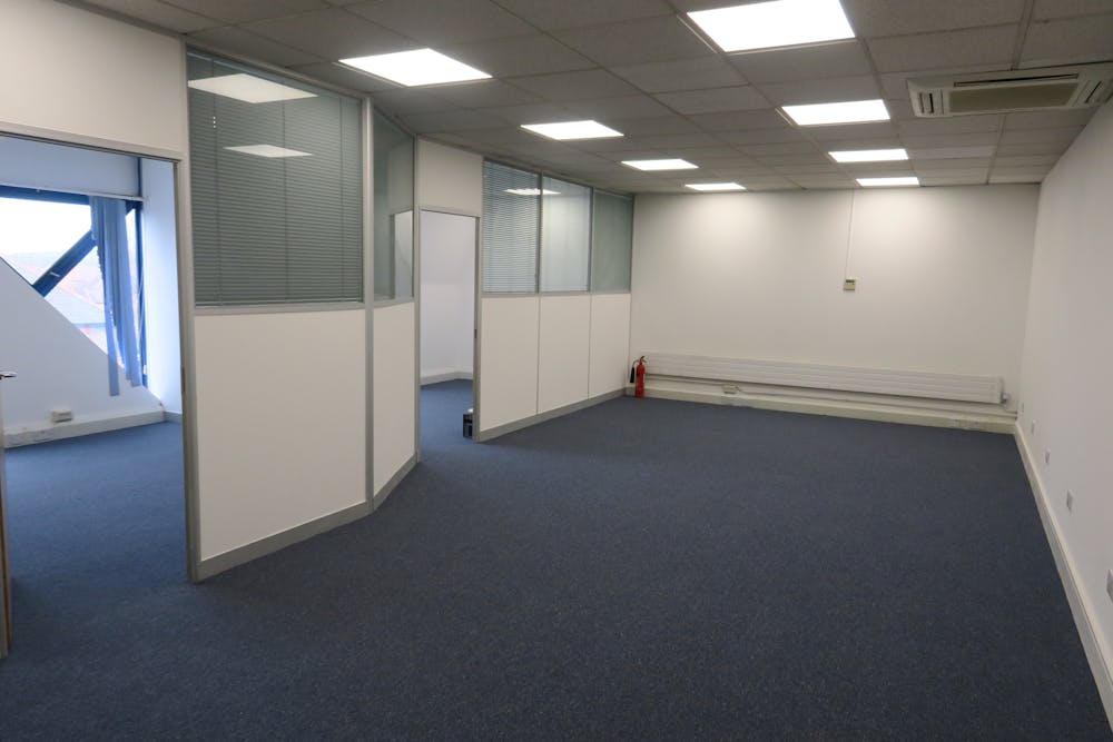 5 Warner House, Harrovian Business Village, Harrow, Office To Let - IMG_2649.JPG