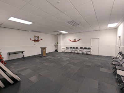 Basement 23-33 The Parade, Watford, Leisure To Let - PXL_20260106_102504965.jpg