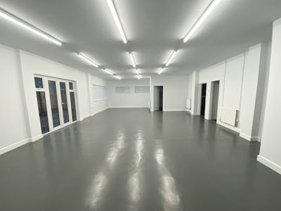 184 Park Street, Luton, Office / Other - Health / Nursery / Church / Education / Restaurant / Retail / Showroom To Let - IMG_2039.JPG