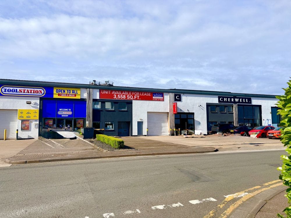 G4 Marley Way, Banbury, Trade Counter To Let - IMG_9957.jpg