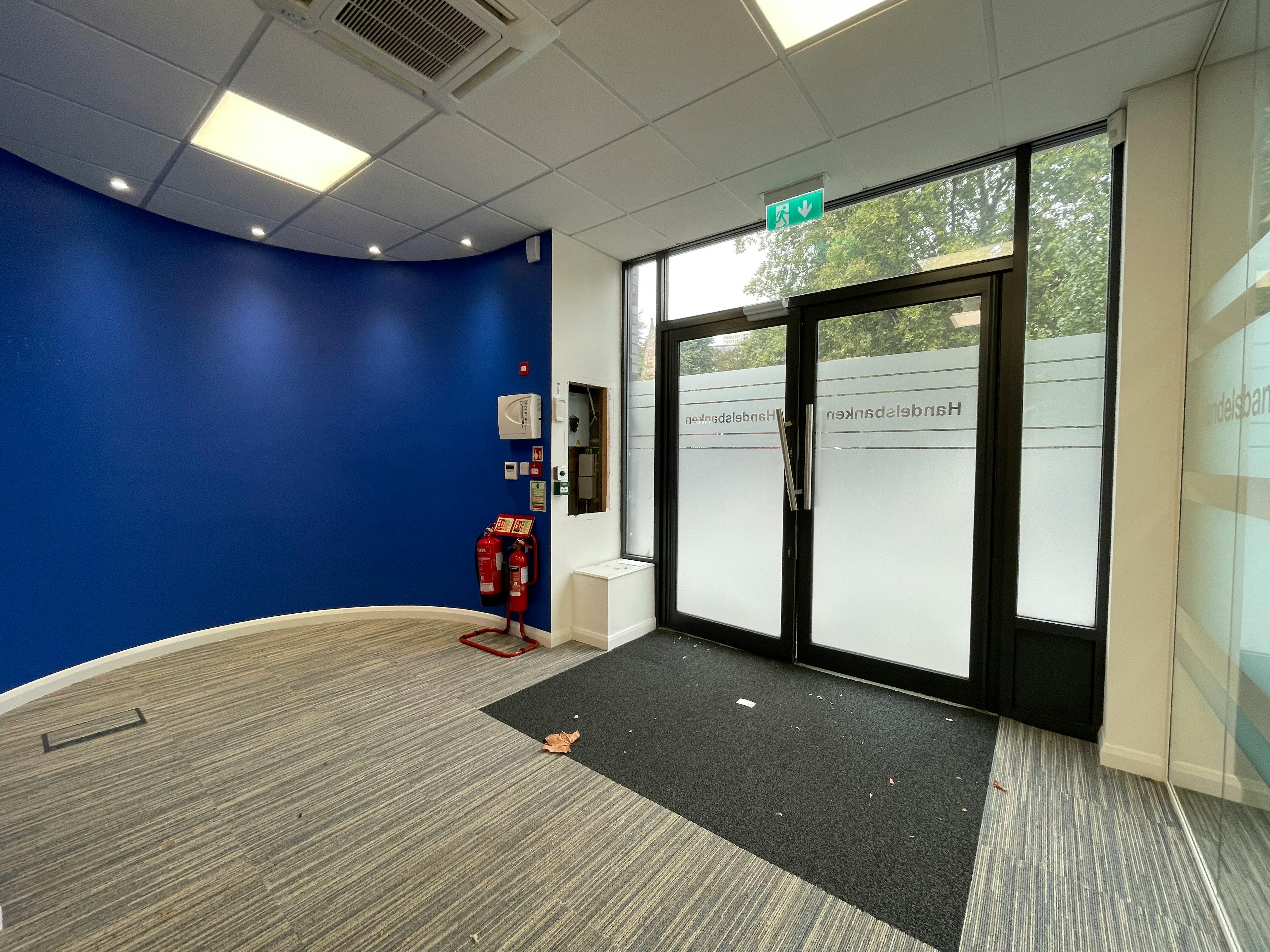 Office in London - photo 4