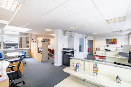 Hille House, Watford, Office To Let - Hille  Watford7.jpg