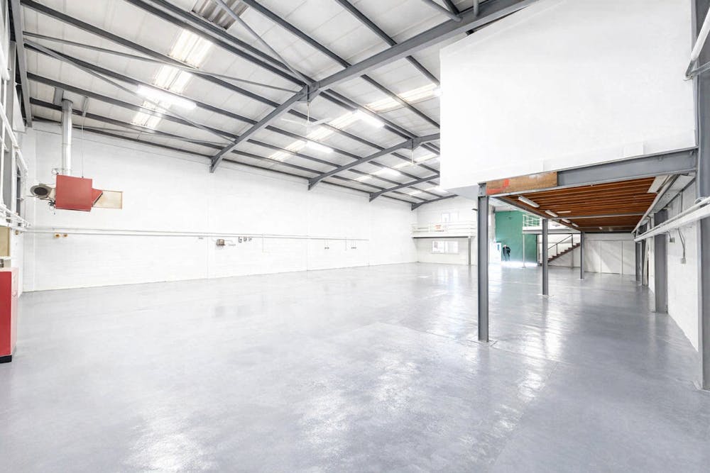 Unit 10, Warwick, Industrial/Logistics / Warehouse To Let - edited 2.png