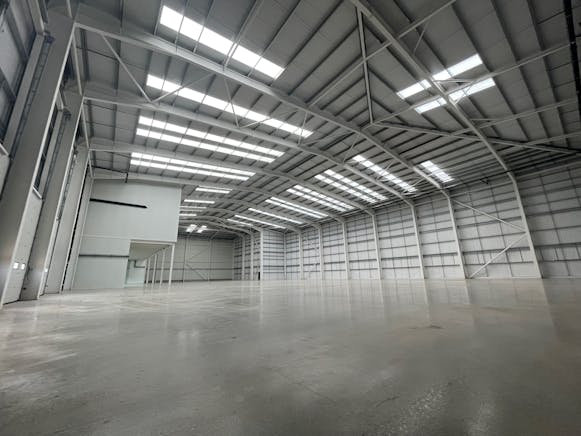 Unit 2, INTER, Tewin Road, Welwyn Garden City, Hertfordshire, Warehouse & Industrial To Let - IMG_2440.jpeg