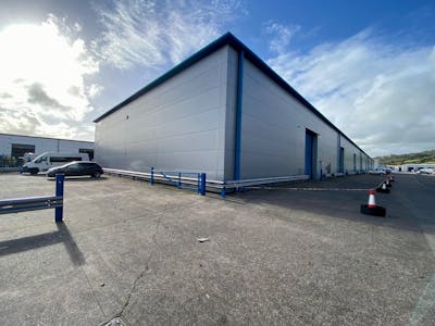 Unit 2, Hepworth Park, Pontyclun, Industrial To Let - 2 Hepworth 03.jpg