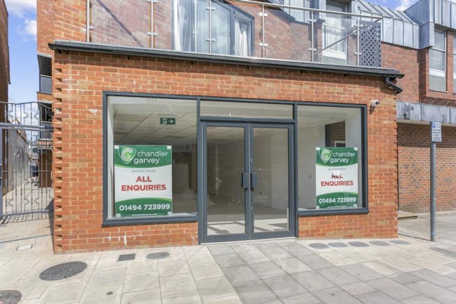 Prominent Unit, 21a Buckingham Street, Aylesbury, Retail To Let - Photo 5