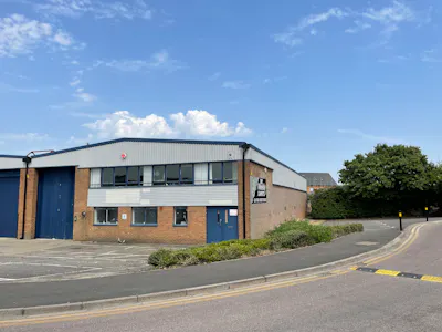 Unit 5 Isis Trading Estate, Shrivenham Road, Swindon, Industrial / Warehouse To Let - IMG_0658.jpg