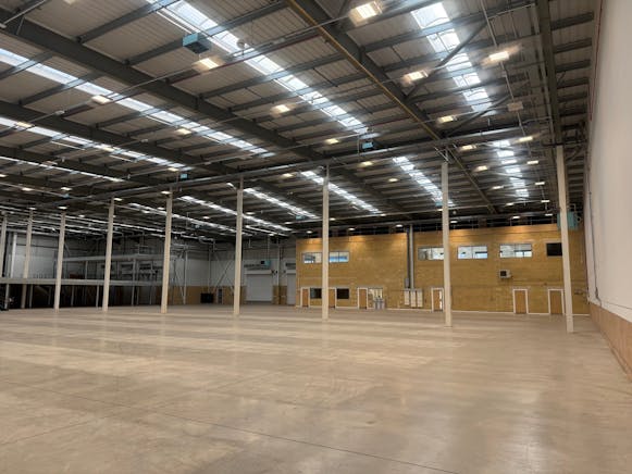 Unit 10B Viscount Way, South Marston Park, Swindon, Industrial To Let - Warehouse.jpg