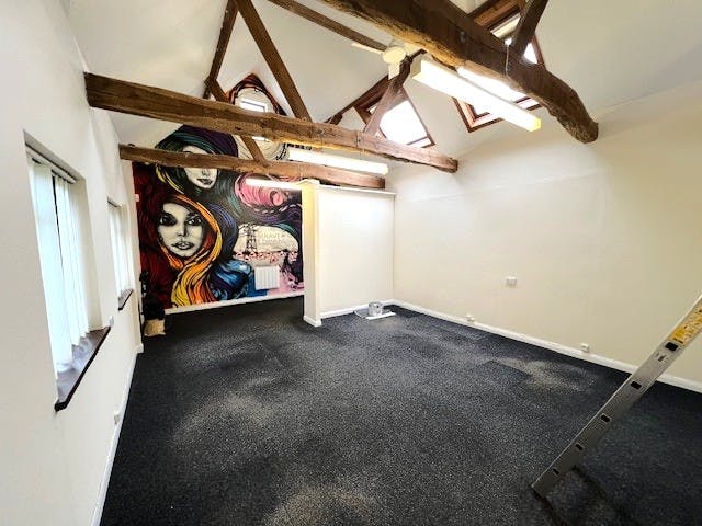 The Old Barn, Loxwood, Nr Billingshurst, Office To Let - 3.jpg