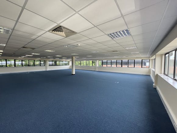 Unit 14, Interface Business Centre, Swindon, Offices To Let / For Sale - 9ad761320d5229320af05b5ab8fdc98fIMG_5022.jpeg