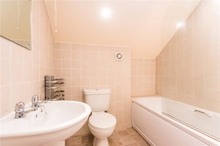 17 Albert Street / 8 John Street, Harrogate, Harrogate, Investment / Office / Residential / Retail For Sale - Flat A 3.jpg