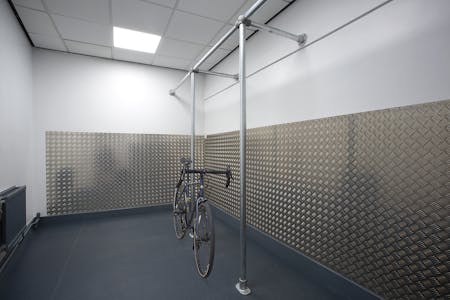 48 Corn Street, Bristol, Office To Let - 48 Corn Street cycle store.jpg
