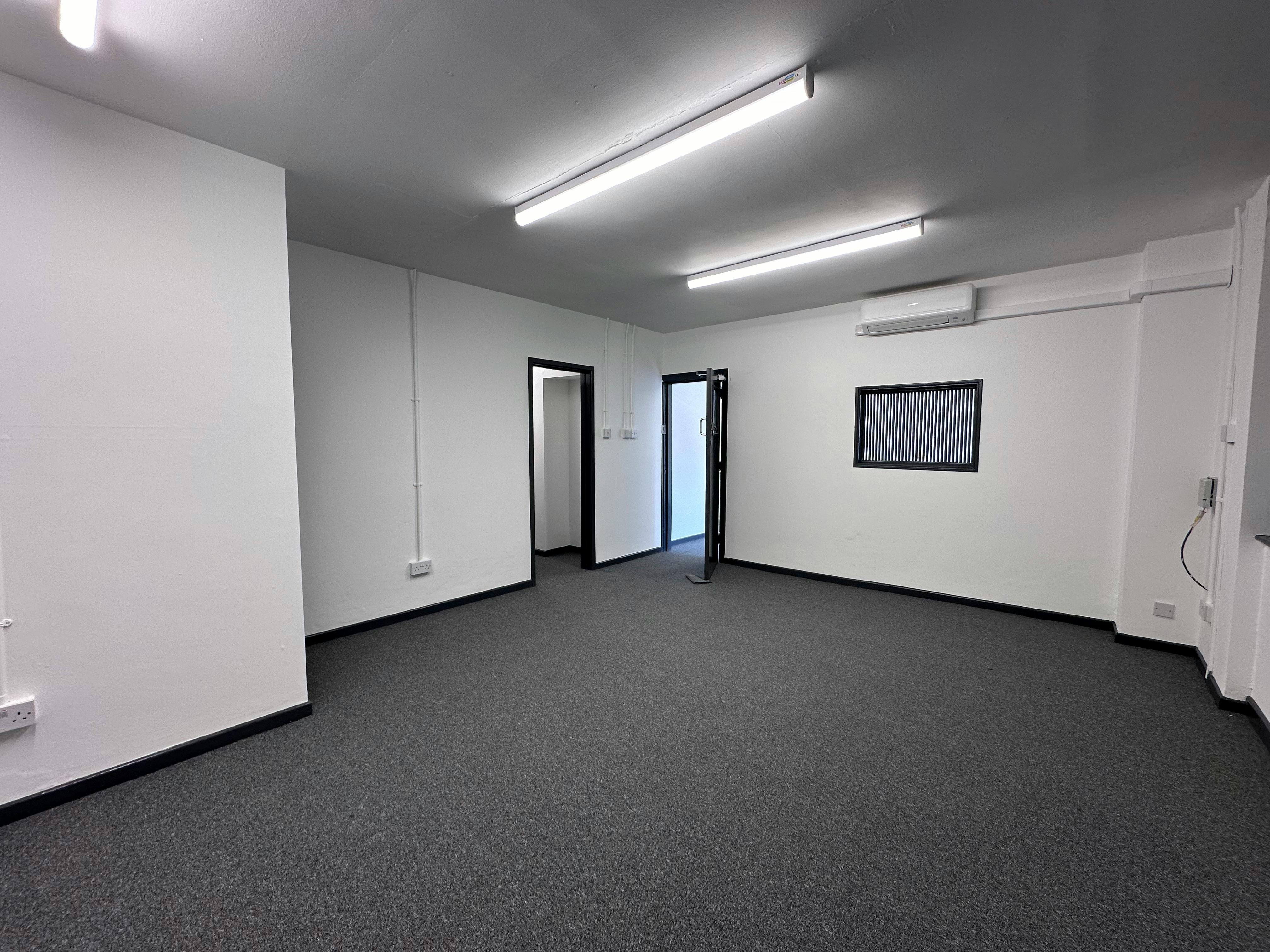 Industrial Unit in Smethwick - photo 3
