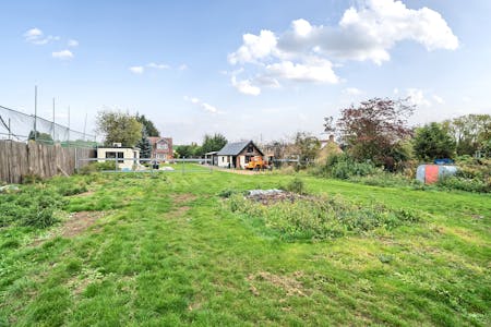 Far View, The Common, West Drayton, Residential / Open Storage For Sale - 1365111768e922780cd0d.jpg