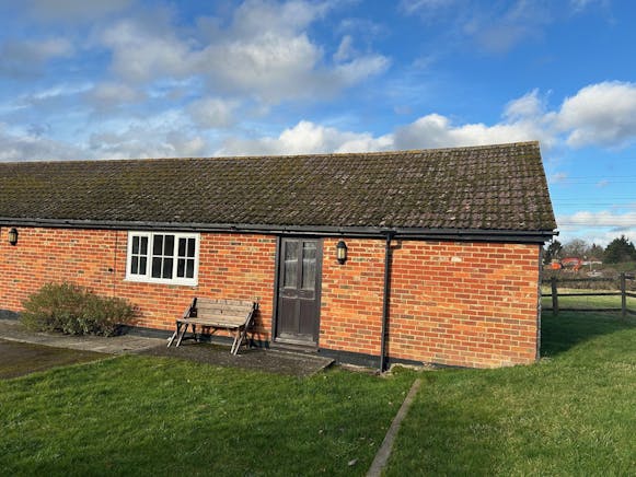 The Coach House & The Shires, Wokingham, Offices To Let - 5.jpg