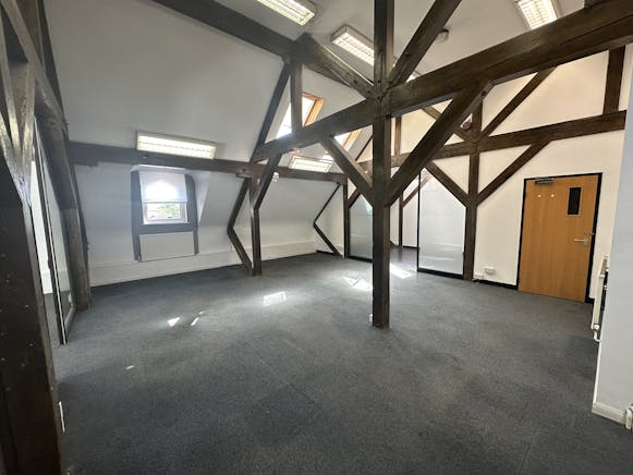 Suite 4A, Victoria House, Farnham, Offices To Let - IMG_9090.jpeg