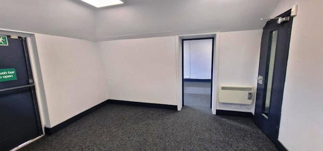 11 - 13 Winchester Street, Winchester Street, Basingstoke, Office To Let - 20231120_110906.jpg