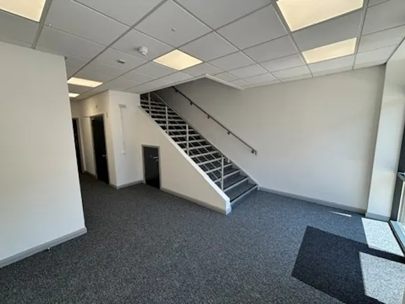 Unit 9, Hatch Industrial Park, Basingstoke, Industrial To Let - Picture2.jpg