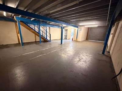 11 Rosshill Industrial Park, Southend-on-Sea, Industrial To Let - WhatsApp Image 2026-05-11 at 16.11.26 (1).jpeg