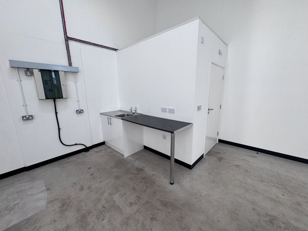 Unit 5 The Enterprise Centre, Keytec 7 Business Park - Image 4