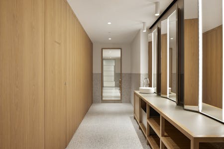 1 Oliver's Yard, London, Office To Let - WC's