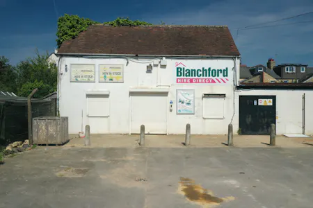 59 Windmill Road, Oxford, Industrial To Let - DJI_0418.JPG