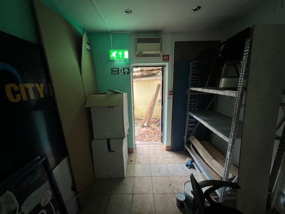 159 Stanley Road, Teddington, Industrial Lease Assignment - 9.jpg 159 Stanley Road, Teddington, Industrial Lease Assignment - 9.jpg