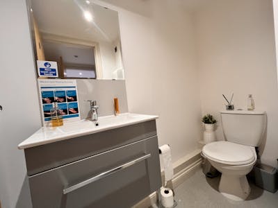 Osborne House, Second Floor, 20 Victoria Avenue, Harrogate, Office To Let - IMG_7489.jpeg