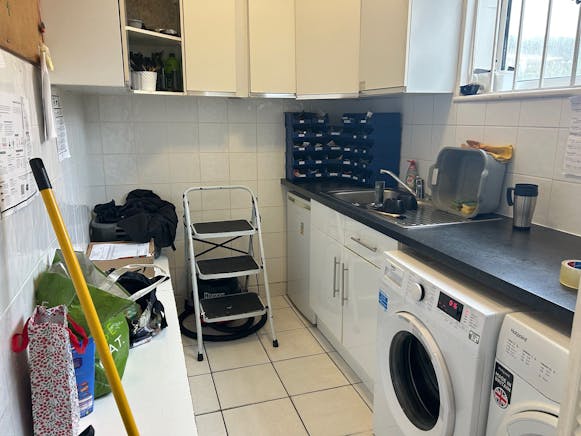 63 Chobham Road, Sunningdale, Retail To Let - 11.jpg