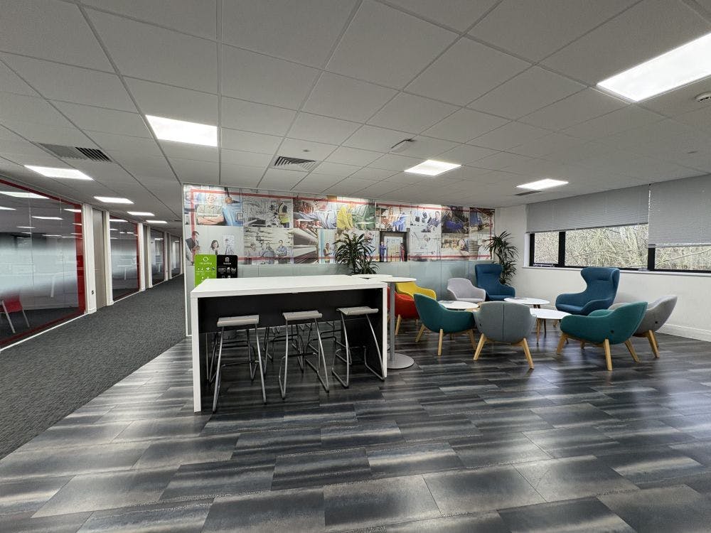 Pembroke House, Banbury, Office To Let - IMG_1794.jpg