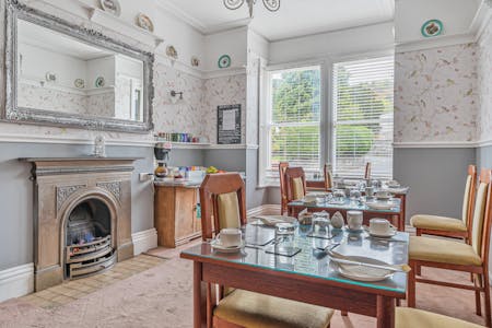 Hillcrest, Llangollen, Hotel/guest house For Sale - 2813602502868ed470a7b20328.jpg