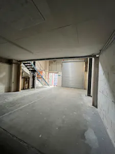 Unit 6, Hayes, Industrial To Let - 20260817_162727000_iOS 1 3.jpg