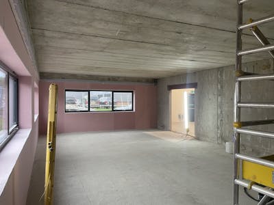 Unit 16 The Birches Industrial Estate, Hills Road, East Grinstead, Warehouse To Let - IMG_1979.jpg