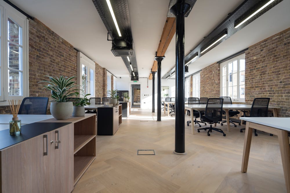 16 Bowling Green Lane, London, Office To Let - Office layout 2