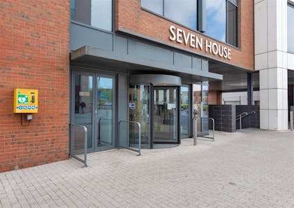 Seven House, 18 High Street, Birmingham, Office To Let - Seven House Entrance