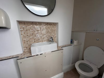 2a High Street, Stourbridge, Office To Let - p3.jpg