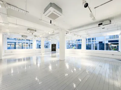 66-68 Margaret Street (Ground Floor), London, Office To Let - IMG_7332.png